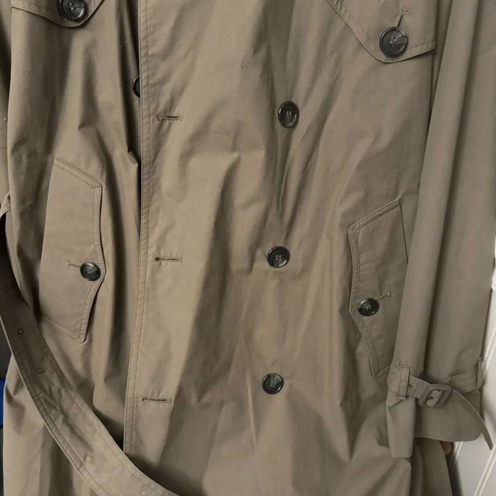 London Fog Men’s Double Breasted Belted Tan Lined Trench Coat Size 42 Regular